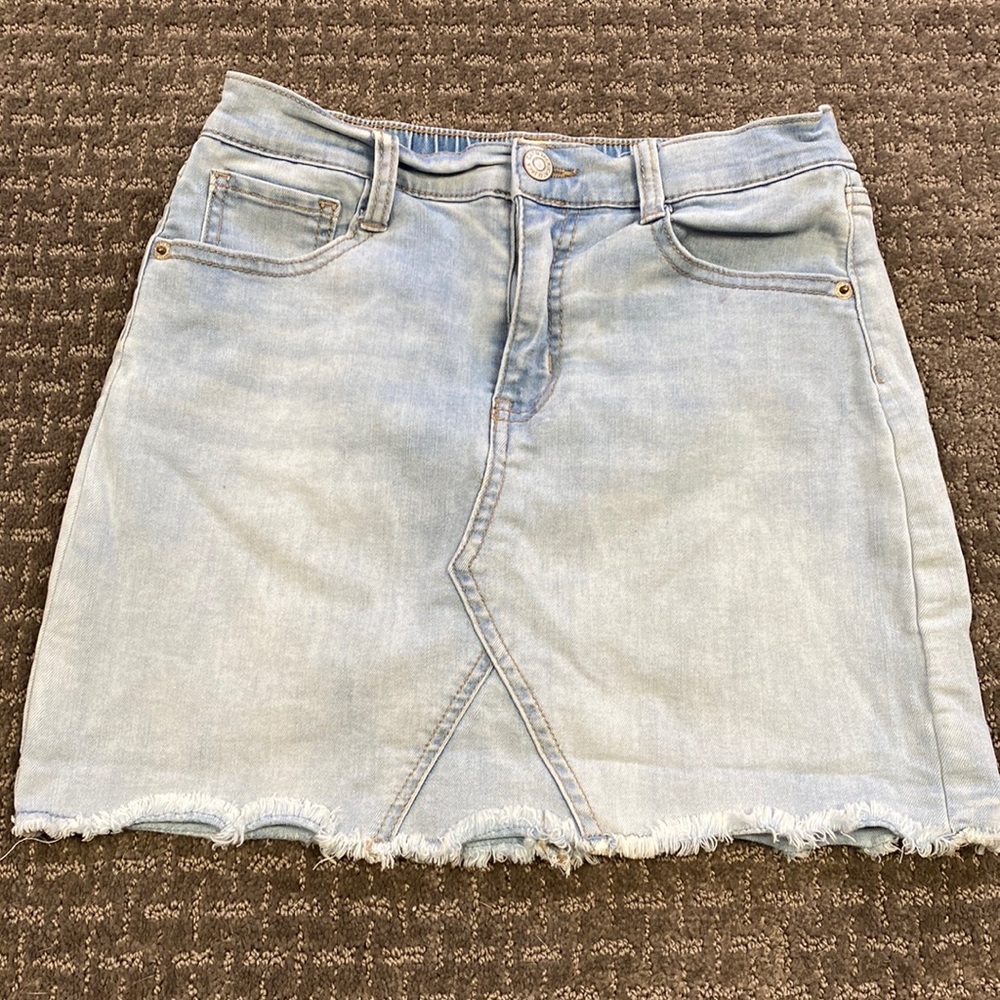 Girl’s denim skirt large 10/13